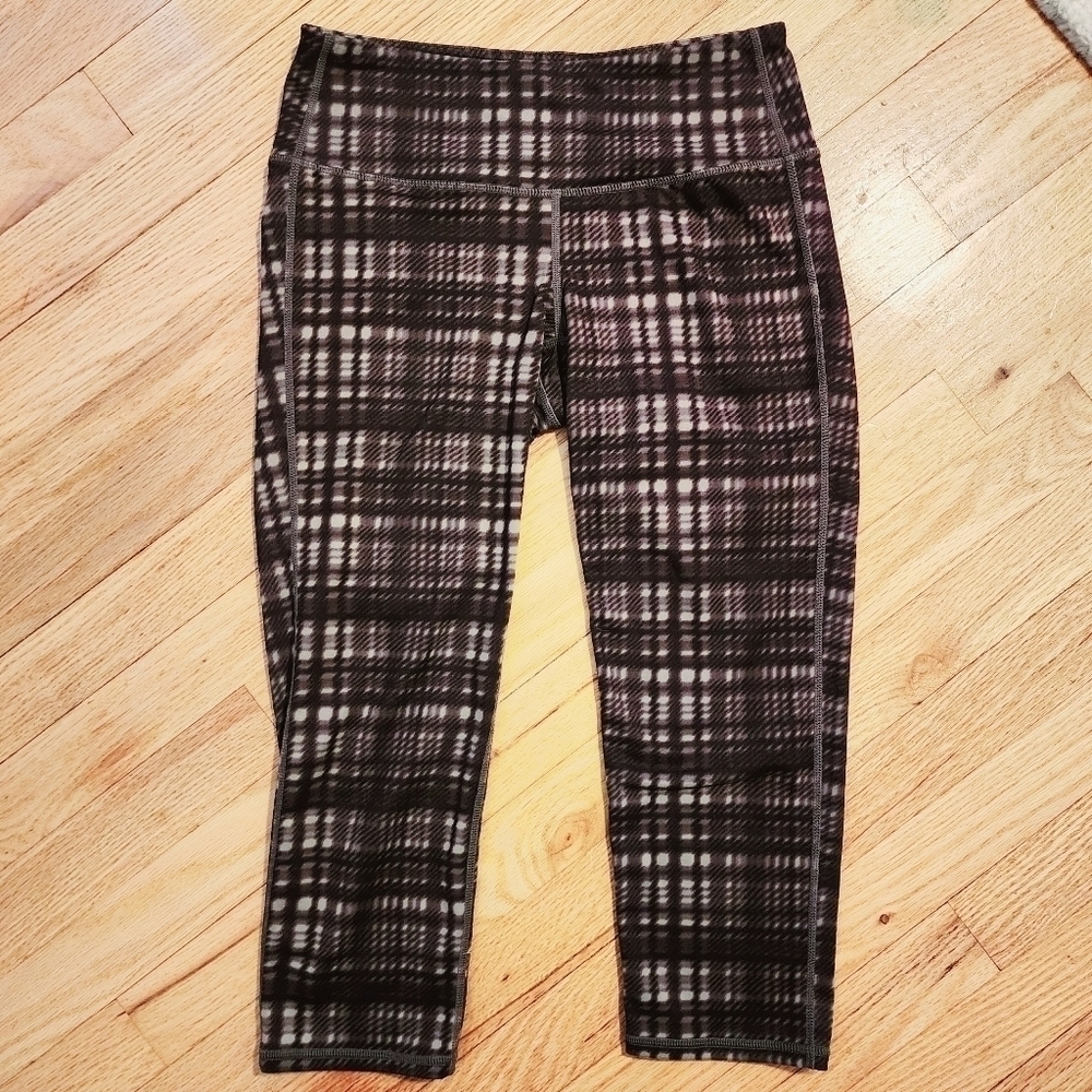 Athleta Brown Plaid Chatarunga Capri Cropped Leggings Women's Small S Athletic